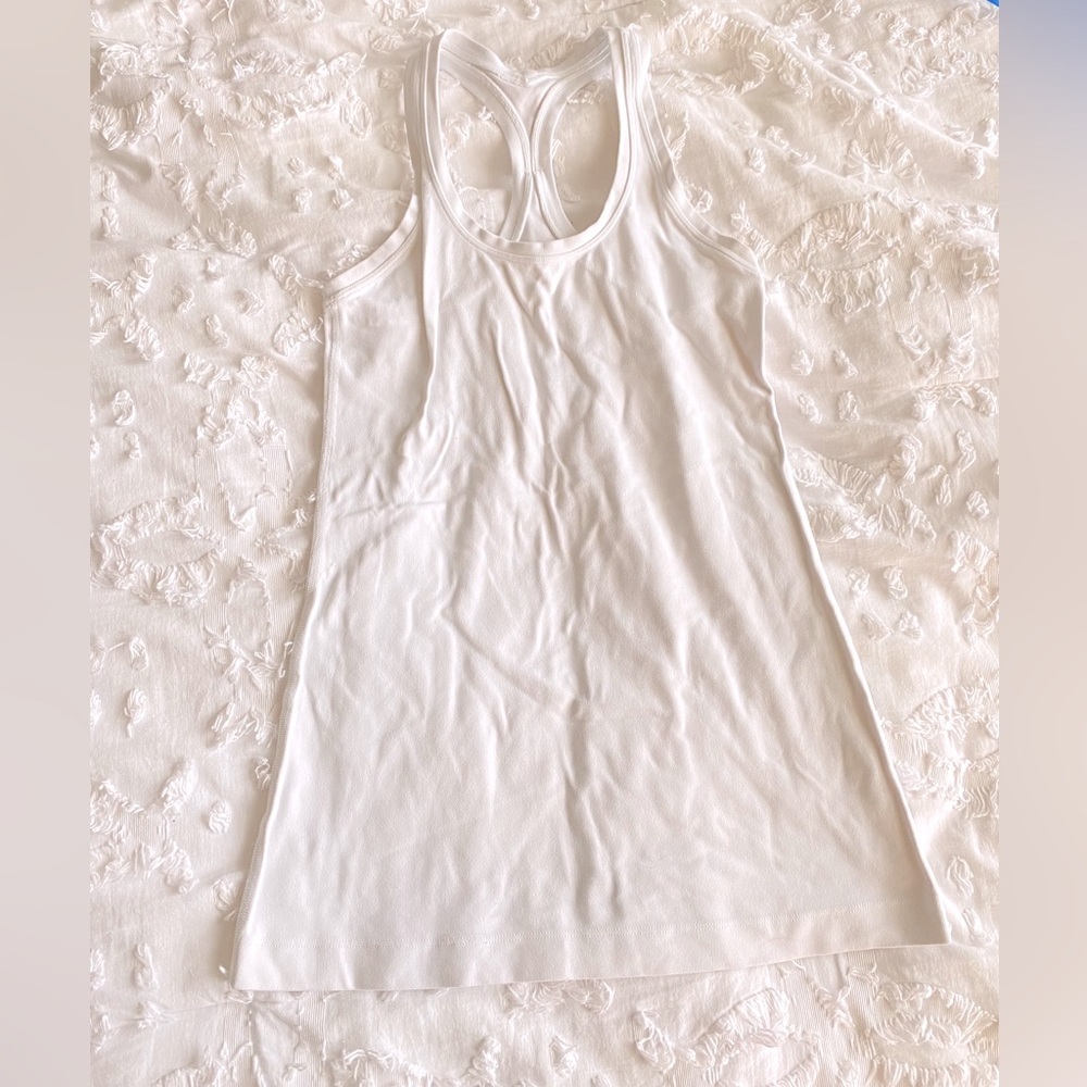 Never worn lulu lemon tank top